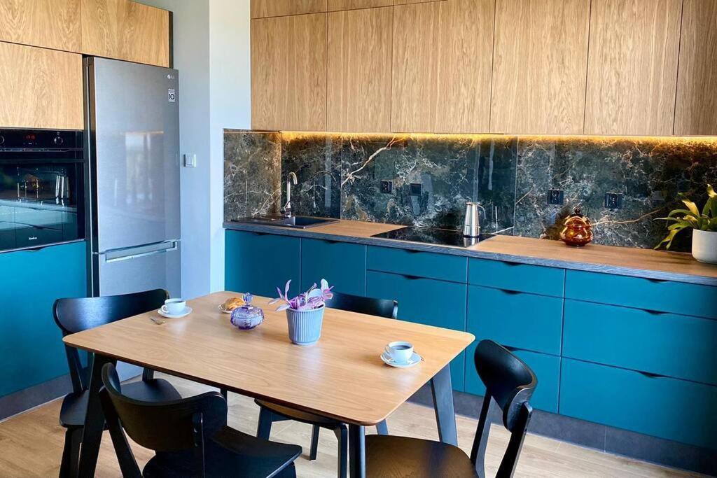 Cozy, Bright & Sunny Apartment With Terrace! Wroclaw Ngoại thất bức ảnh